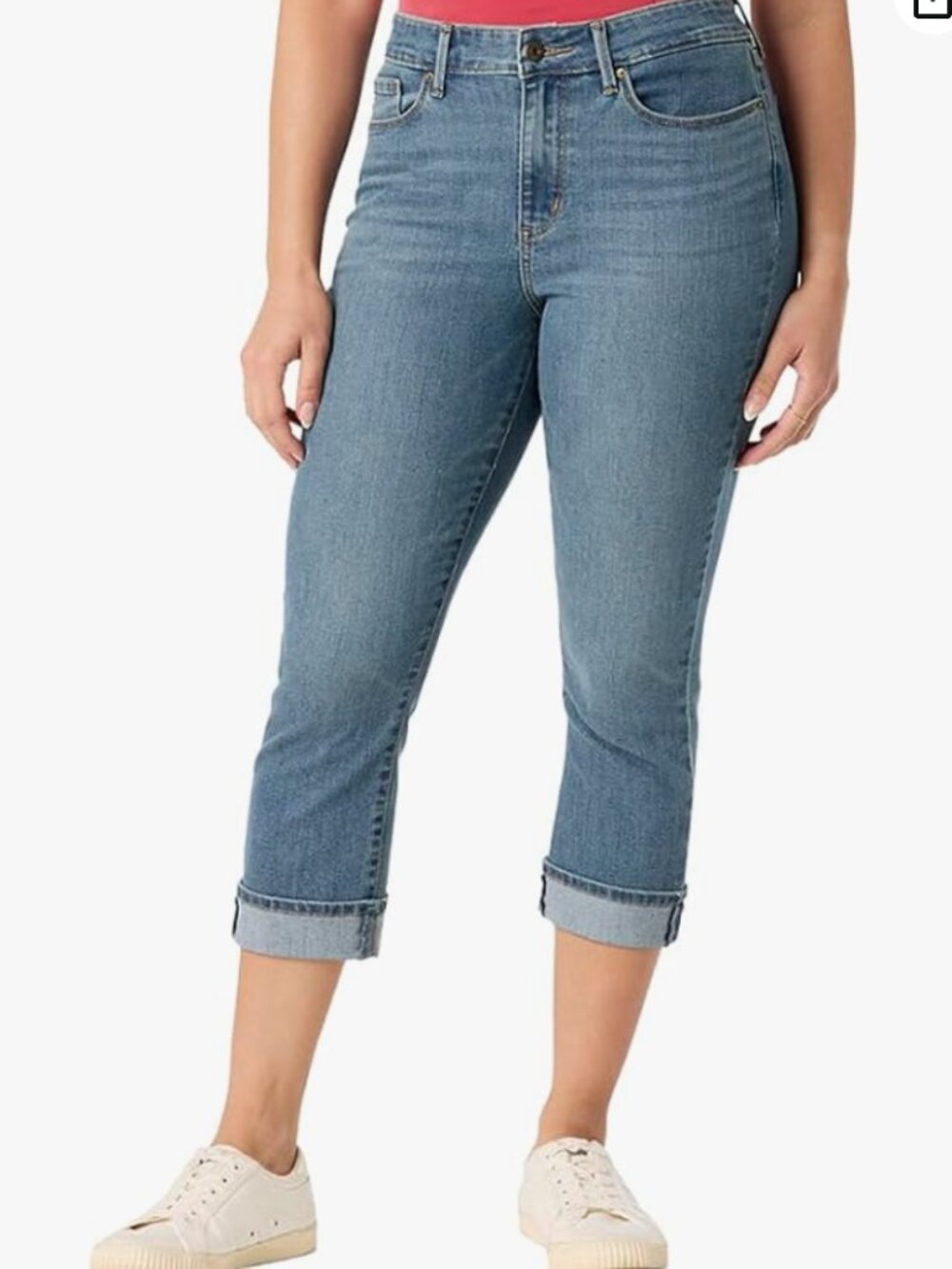 LEVI'S Signature Gold Mid-Rise Capri - SIZE 18/W34